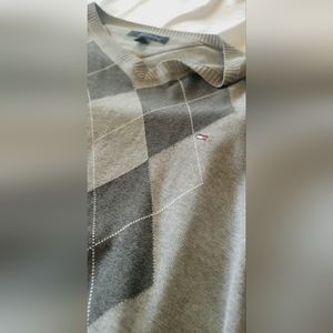 Tommy Hilfiger sweater
